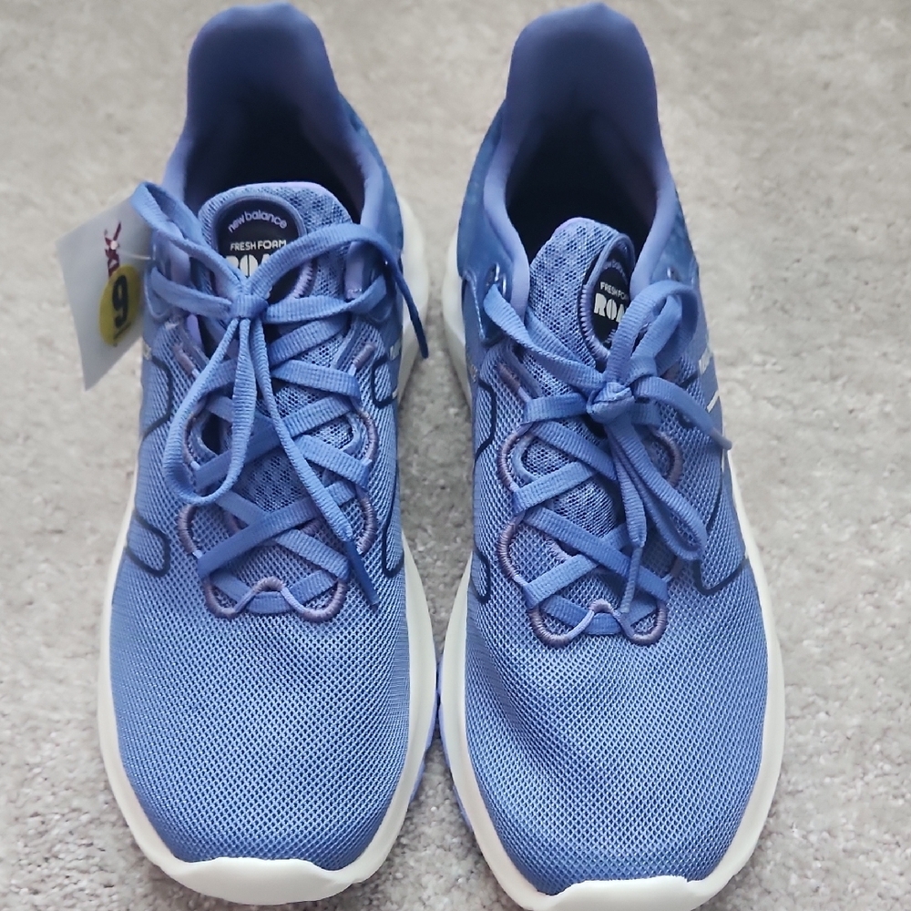 New Balance Fresh Foam Sneakers - Picture 5 of 9